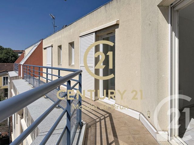Appartement F3 &agrave; louer - 3 pi&egrave;ces - 55,60 m2 - Peymeinade - 06 - PROVENCE-ALPES-COTE-D-AZUR