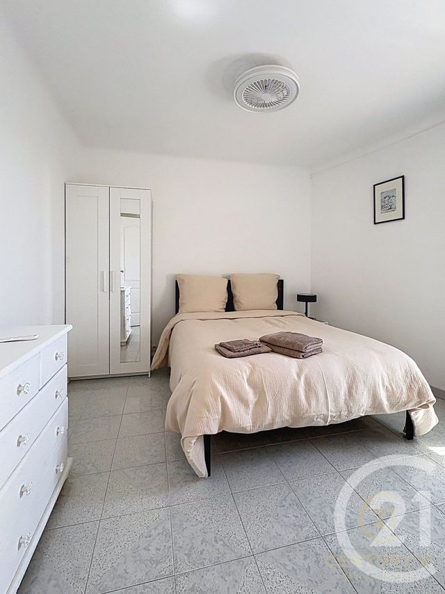 Appartement F3 &agrave; louer - 3 pi&egrave;ces - 56,30 m2 - Grasse - 06 - PROVENCE-ALPES-COTE-D-AZUR