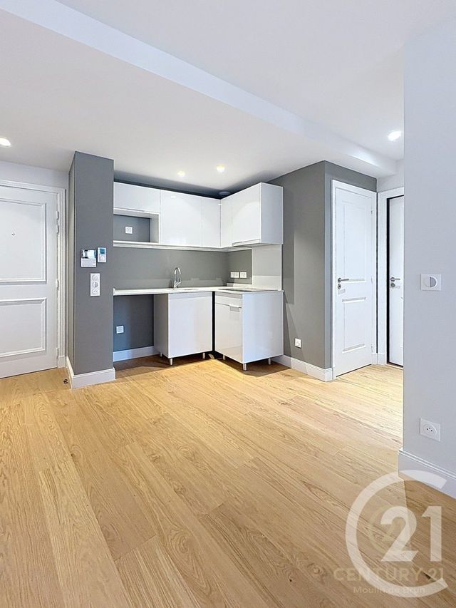 Appartement F3 &agrave; louer - 3 pi&egrave;ces - 53,40 m2 - Grasse - 06 - PROVENCE-ALPES-COTE-D-AZUR
