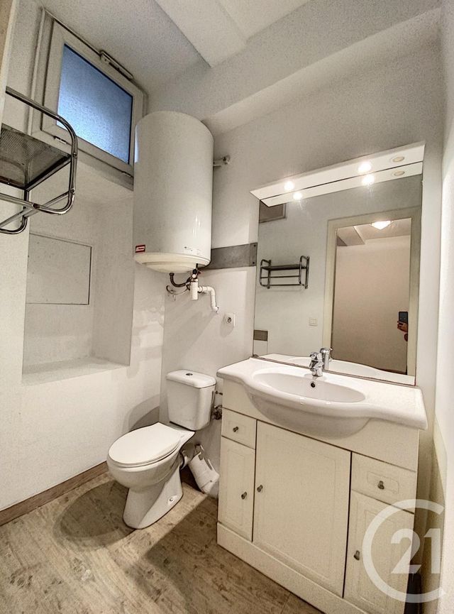Appartement F2 &agrave; louer - 2 pi&egrave;ces - 30,61 m2 - Grasse - 06 - PROVENCE-ALPES-COTE-D-AZUR