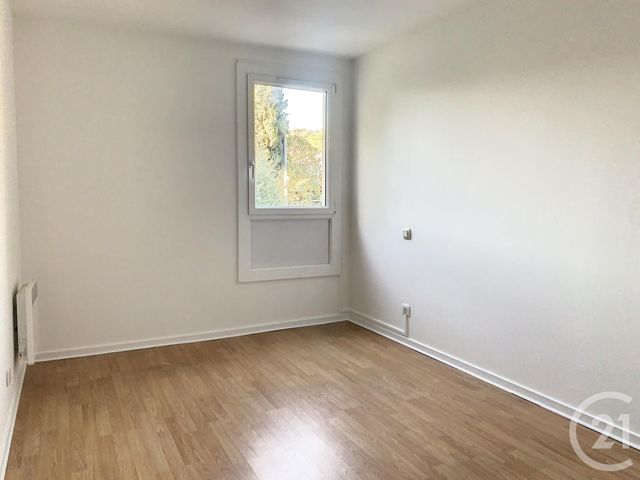 Appartement F4 &agrave; louer - 4 pi&egrave;ces - 73,47 m2 - Mouans Sartoux - 06 - PROVENCE-ALPES-COTE-D-AZUR