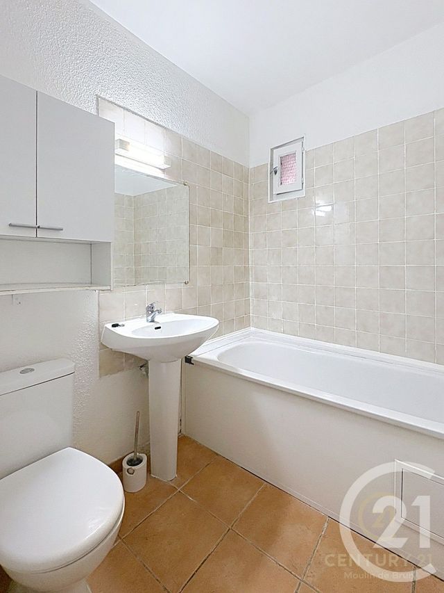 Appartement F2 &agrave; louer - 2 pi&egrave;ces - 35,62 m2 - Grasse - 06 - PROVENCE-ALPES-COTE-D-AZUR
