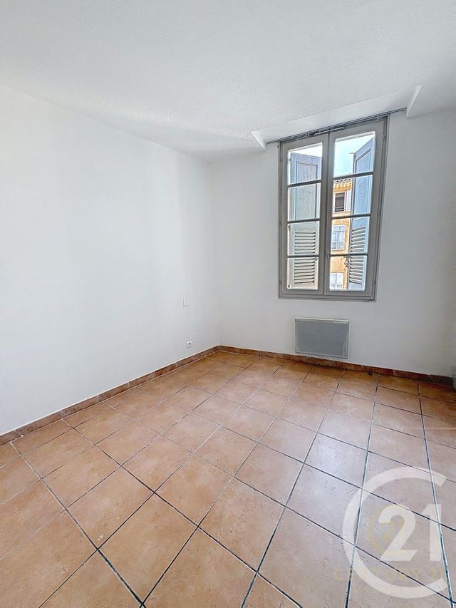 Appartement F2 &agrave; louer - 2 pi&egrave;ces - 35,62 m2 - Grasse - 06 - PROVENCE-ALPES-COTE-D-AZUR