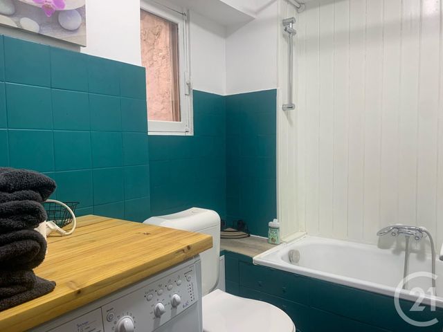 Appartement F3 &agrave; louer - 3 pi&egrave;ces - 45,75 m2 - Grasse - 06 - PROVENCE-ALPES-COTE-D-AZUR