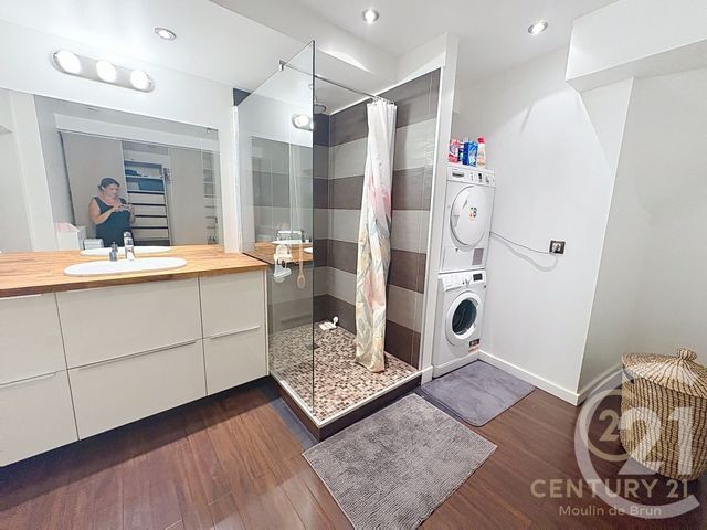 Appartement F3 &agrave; louer - 3 pi&egrave;ces - 77,83 m2 - Grasse - 06 - PROVENCE-ALPES-COTE-D-AZUR