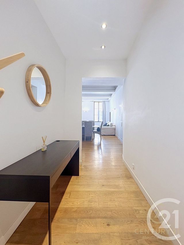 Appartement F3 &agrave; louer - 3 pi&egrave;ces - 77,83 m2 - Grasse - 06 - PROVENCE-ALPES-COTE-D-AZUR