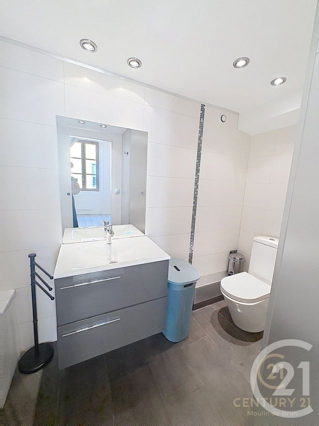 Appartement F3 &agrave; louer - 3 pi&egrave;ces - 77,83 m2 - Grasse - 06 - PROVENCE-ALPES-COTE-D-AZUR
