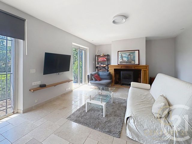 Maison &agrave; louer - 4 pi&egrave;ces - 131,27 m2 - Chateauneuf Grasse - 06 - PROVENCE-ALPES-COTE-D-AZUR