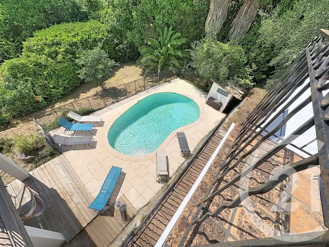 Maison &agrave; louer - 4 pi&egrave;ces - 131,27 m2 - Chateauneuf Grasse - 06 - PROVENCE-ALPES-COTE-D-AZUR