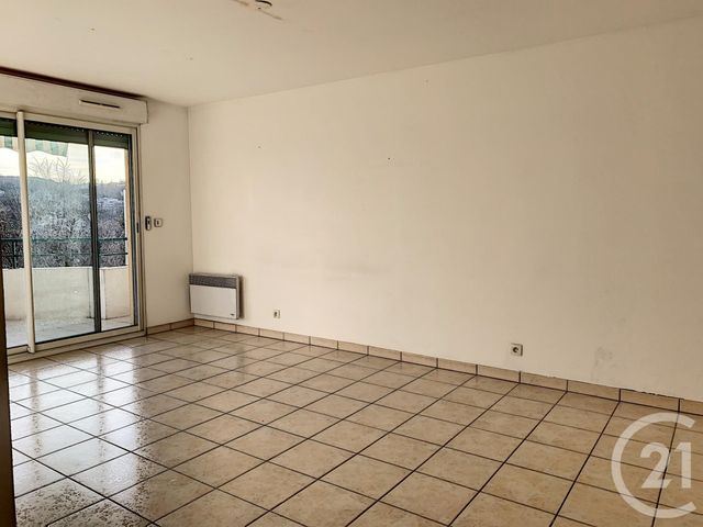 Appartement F3 &agrave; louer - 3 pi&egrave;ces - 66 m2 - Grasse - 06 - PROVENCE-ALPES-COTE-D-AZUR