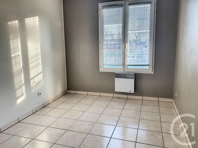 Appartement F3 &agrave; louer - 3 pi&egrave;ces - 66 m2 - Grasse - 06 - PROVENCE-ALPES-COTE-D-AZUR