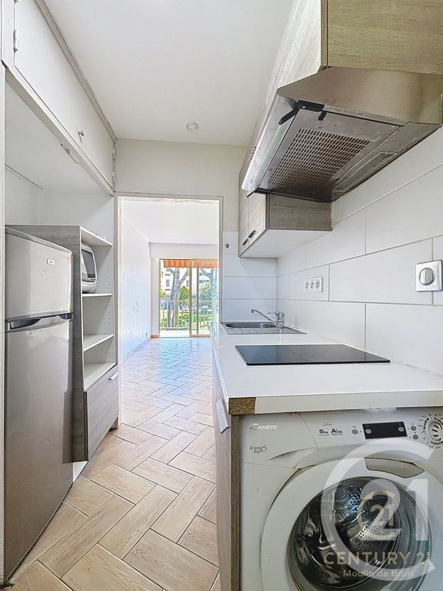 Appartement F1 &agrave; louer - 1 pi&egrave;ce - 23,65 m2 - Peymeinade - 06 - PROVENCE-ALPES-COTE-D-AZUR