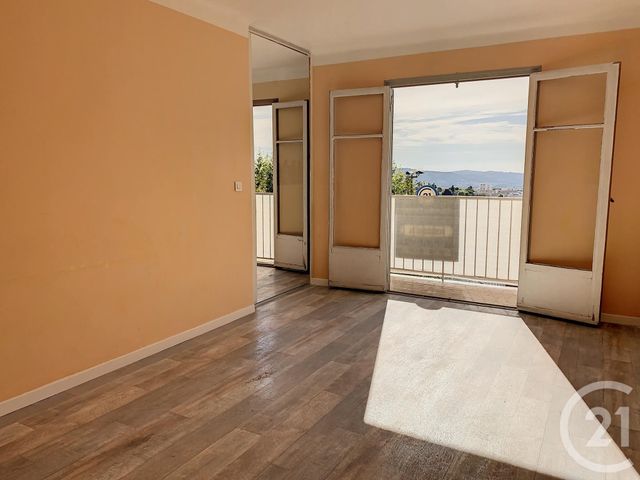 Appartement F3/4 &agrave; louer - 4 pi&egrave;ces - 65,03 m2 - Grasse - 06 - PROVENCE-ALPES-COTE-D-AZUR