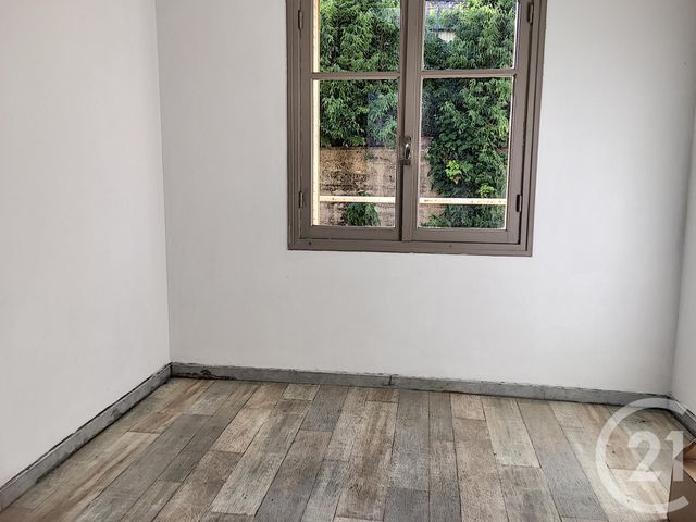 Appartement F3/4 &agrave; louer - 4 pi&egrave;ces - 65,03 m2 - Grasse - 06 - PROVENCE-ALPES-COTE-D-AZUR