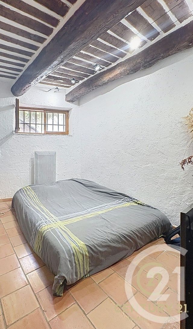 Appartement F3 bis &agrave; louer - 4 pi&egrave;ces - 77,41 m2 - Grasse - 06 - PROVENCE-ALPES-COTE-D-AZUR